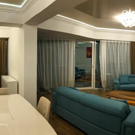 White Tower 4* Mamaja